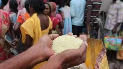 Food minister to review states' progress in removing ineligible free ration scheme beneficiaries today