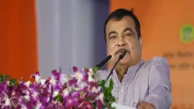 What's needed to succeed in politics? Nitin Gadkari says skill to fool people - watch