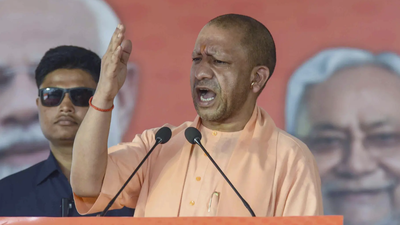 ‘Family vs development’: UP CM Yogi slams RJD, Congress; accuses Lalu of fostering dynastic politics