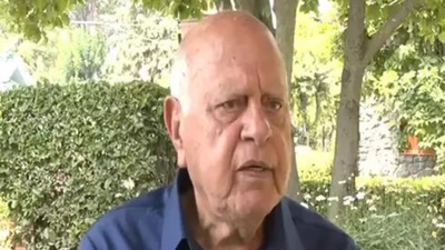 Peeved at ill-treatment, Congress skips Farooq’s meet