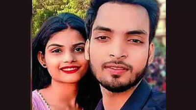 Man stabs ex-girlfriend to death on Mumbai road, then turns knife on himself