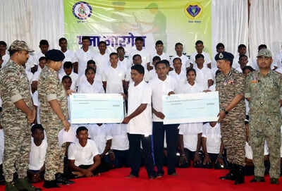 Chhattisgarh: 103 Reds, 49 with Rs 1cr bounty on their heads, surrender in Bastar