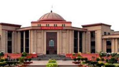 <p>Chhattisgarh HC</p> Pay service benefits to wife of missing govt employee: Chhattisgarh HC