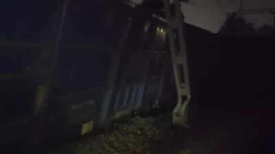 Goods train derails in Mathura; Delhi to Agra, Jhansi routes suspended; rescue teams on way