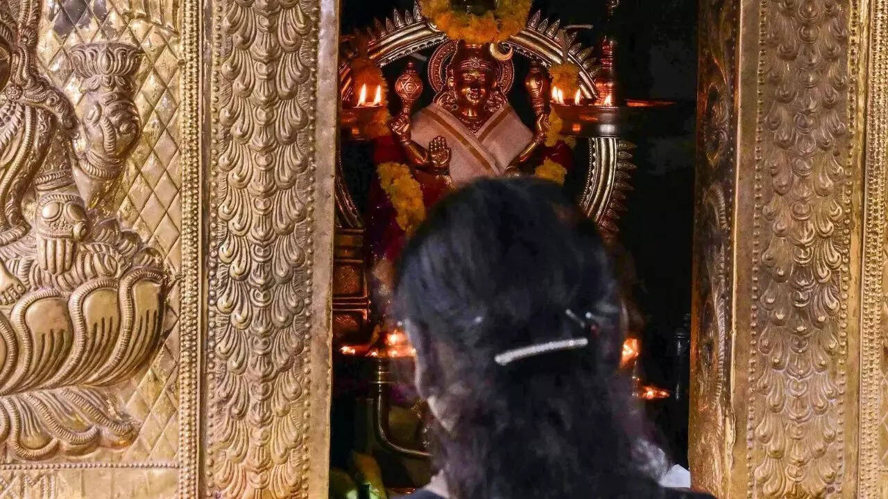 Untitled design - 2025-10-22T215806.312