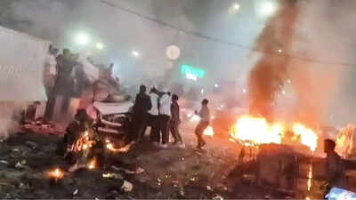 Delhi blast: 8 killed in explosion; top cop says slow-moving car burst into flames at traffic signal