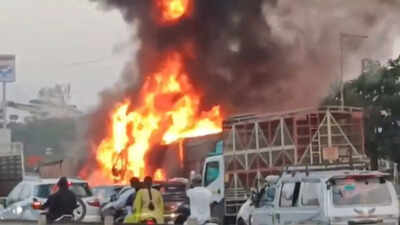 Pune road accident: Truck rams multiple vehicles; six dead, several injured