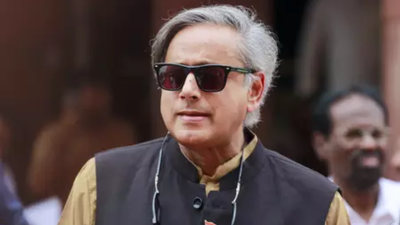 Congress leader Shashi Tharoor (Image credits: IANS) 'Was not invited to campaign in Bihar': Shashi Tharoor says Congress not senior partner in alliance; calls for defeat review