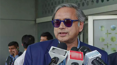 'If you feel BJP ... ': Sandeep Dikshit slams Shashi Tharoor over PM Modi praise; asks why are you in Congress?