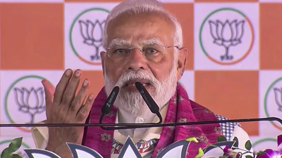 PM attacks Congress: Key verses of Vande Mataram dropped in 1937