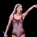 Farah Khan is shocked as her cook Dilip praises her and says, ‘Ma'am mil jaati hai jisko, uska…'