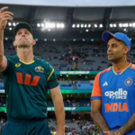 Fans from around the world gather outside Shah Rukh Khan's Mannat on his 60th birthday. Watch