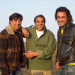 Sussanne Khan weeps inconsolably at Zarine Khan's prayer meet; Hrithik Roshan calls it ‘privilege to be loved by you’