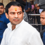 IND vs SA 1st Test: Kuldeep Yadav strikes, Wiaan Mulder falls