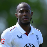 Miss Mexico is crowned Miss Universe at a pageant where she stood up to a host's bullying