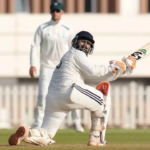 Naseeruddin Shah, Neena Gupta shake a leg, Saif Ali Khan joins Kapoor family for opening of Prithvi Festival 2025